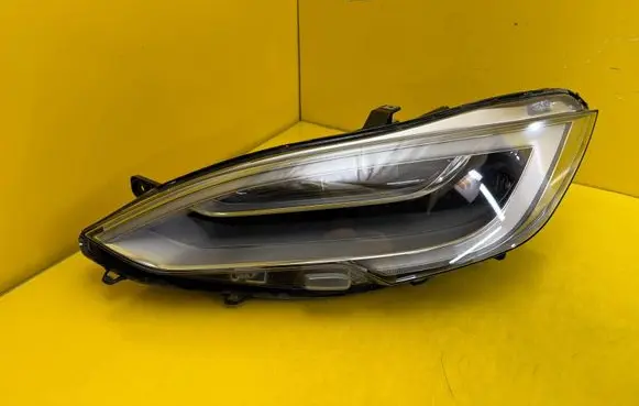 Tesla Model S Headlight/headlamp 105357400E