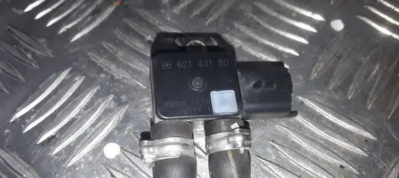 Citroen C4 I Picasso Exhaust gas pressure sensor 9662143180