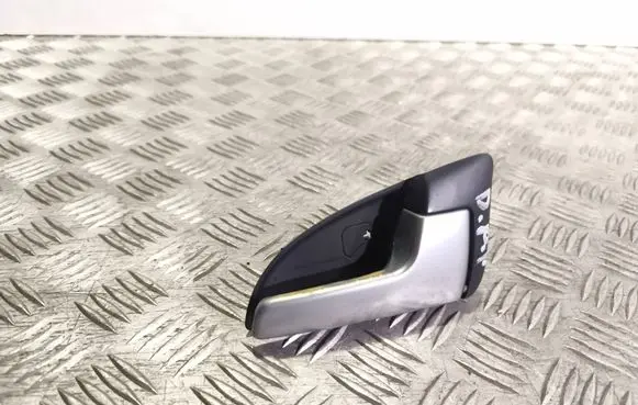 KIA Ceed Front door interior handle 826211h000