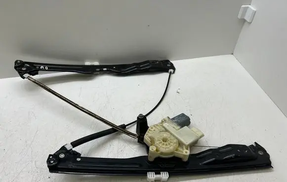 Peugeot 308 Front door window regulator with motor