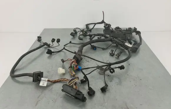 BMW 3 E92 E93 Engine installation wiring loom 8511683 8511682 8510247