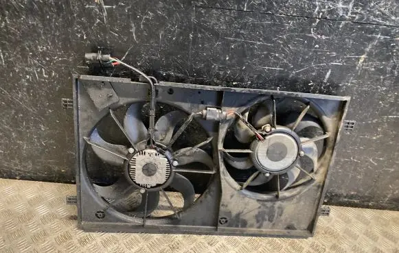 Seat Ibiza IV (6J,6P) Radiator cooling fan shroud 6R0121207F