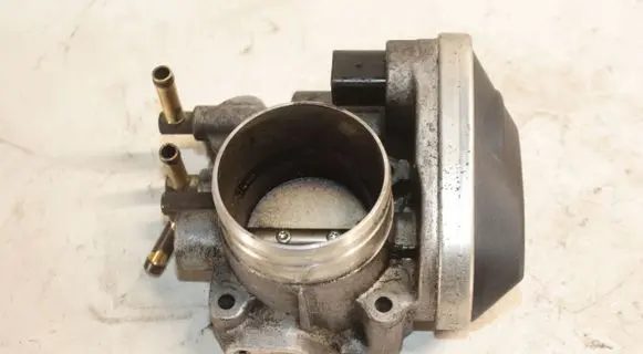 Audi A3 S3 8P Throttle valve 06A133062AB