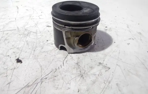 Piston