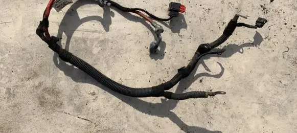 Opel Astra H Positive cable (battery) 55564209
