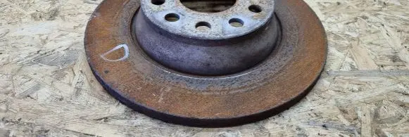 Volkswagen PASSAT B6 Rear brake disc