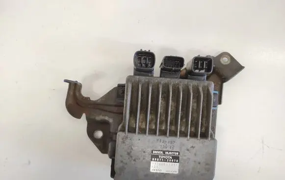 Toyota Avensis T250 Fuel injection control unit/module 8987120070 1310001371