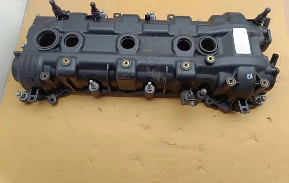 Chrysler Pacifica Rocker cam cover 04893802AE