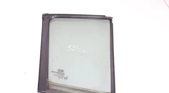 KIA Sportage Rear side window