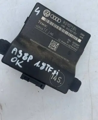 Audi A3 S3 A3 Sportback 8P Gateway control module 1K0907530L 1K0907951 403948