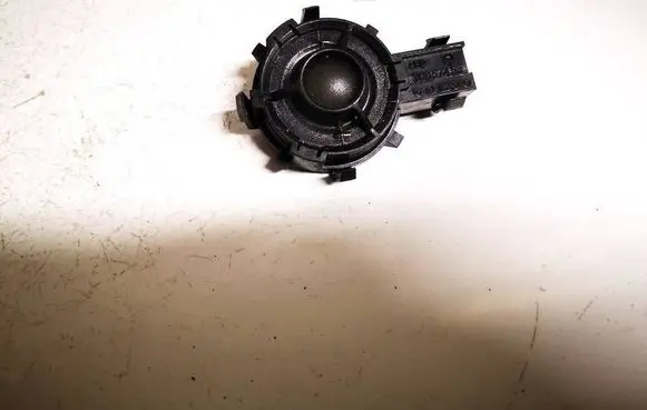 Volvo XC70 Front door speaker 30657453