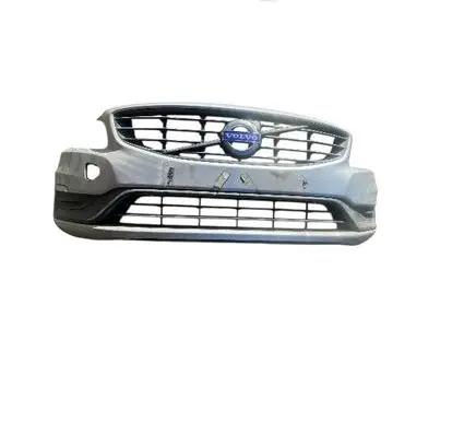Volvo V60 Front bumper 31323831