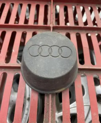 Audi 100 200 5000 C3 Original wheel cap 431601171