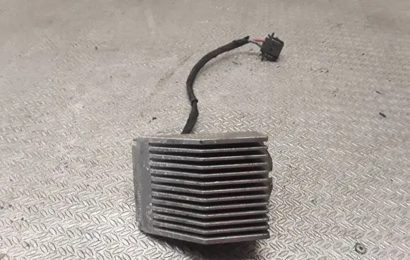 Audi A2 Heater blower motor/fan resistor 6Q2907521B B3309002