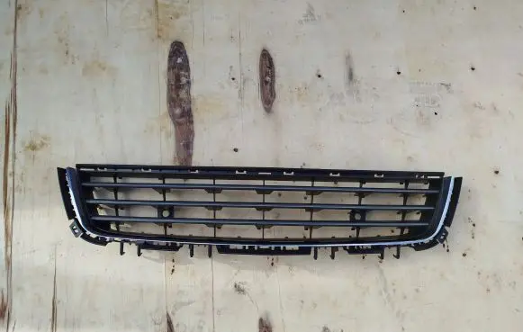 Opel Astra H Front bumper lower grill 94703115 974339703