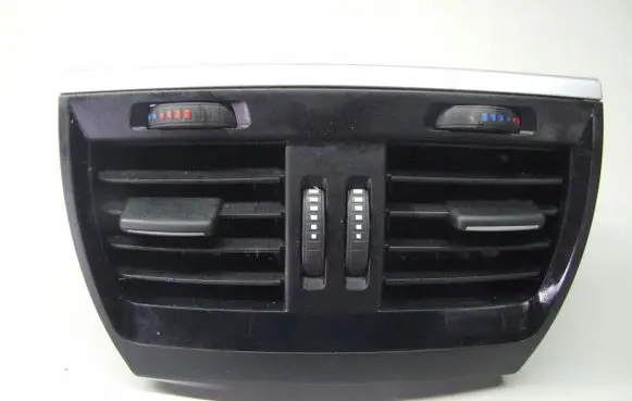 BMW X5 F15 Rear air vent grill 9252012