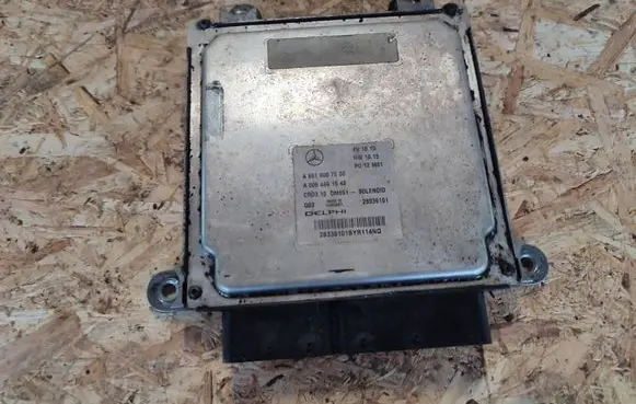 Mercedes-Benz E W212 Engine control unit/module A6519007500 A0064461540 28336101