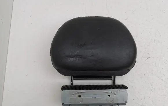 Volvo XC90 Rear seat headrest 