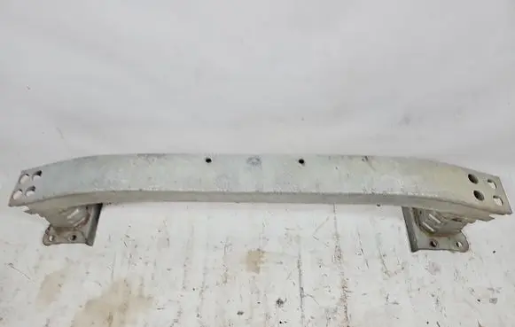 Toyota Corolla Verso AR10 Front bumper cross member