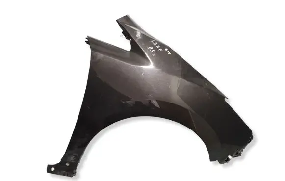 Nissan Leaf II (ZE1) Fender 