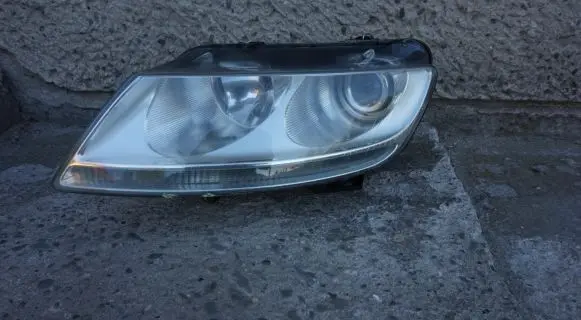 Volkswagen Phaeton Headlight/headlamp