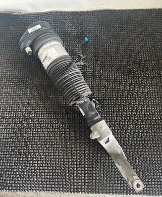 BMW X7 G07 Air suspension front shock absorber 78686903606 78315615 F0113008