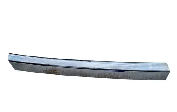 Front bumper splitter molding