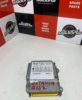 Skoda Octavia Mk2 (1Z) Airbag control unit/module 1K0909605R