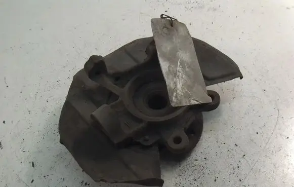 Alfa Romeo 33 Front wheel hub spindle knuckle 