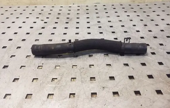Volkswagen Polo V 6R Engine coolant pipe/hose