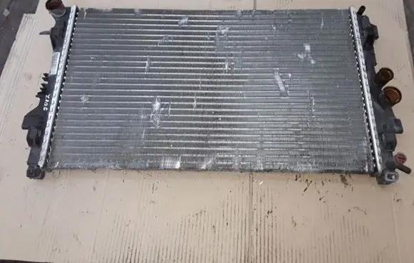 Mercedes-Benz Vito Viano W639 Coolant radiator A6395010401 89642006