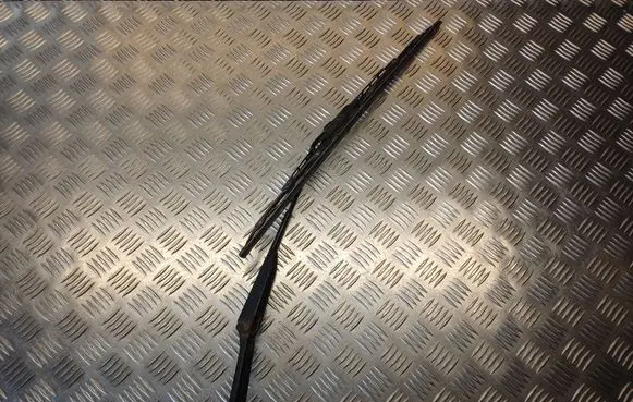 Citroen Berlingo Front wiper blade arm 80007467B M59CCDG