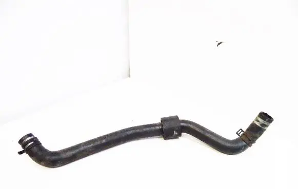 Volkswagen PASSAT B6 Engine coolant pipe/hose