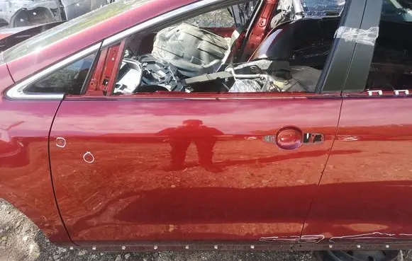 Mazda CX-7 Front door