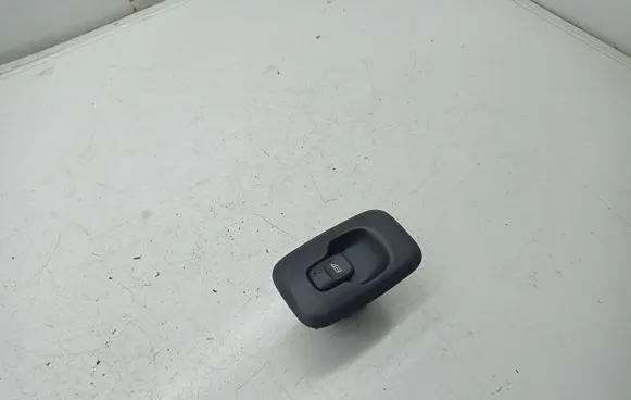Volvo XC90 Electric window control switch 8685288