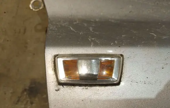 Opel Astra H Front fender indicator light 