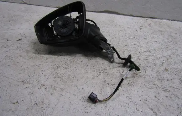 Volkswagen Tiguan Front door electric wing mirror 5NB857501AB