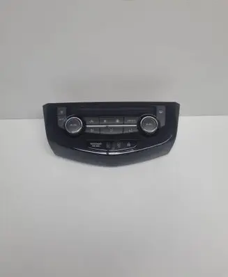 Nissan Qashqai Climate control unit 275004EA0A T907770