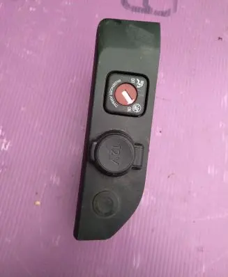 Peugeot Expert Passenger airbag on/off switch 98338631ZD