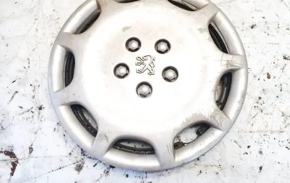 Peugeot 406 R15 wheel hub/cap/trim 9617395077