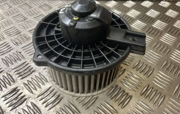 Mazda 2 Heater fan/blower 8940000