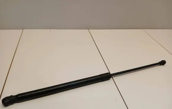 Volkswagen Polo IV 9N3 Tailgate/trunk strut/damper 5q6827550C