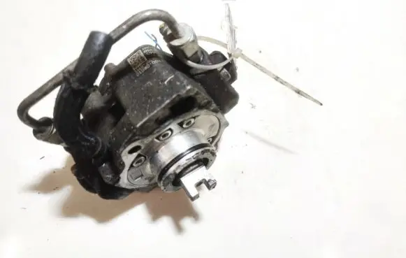 Toyota Avensis T250 Fuel injection high pressure pump 221000R010