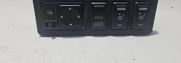 Nissan Murano Z50 Multifunctional control switch/knob 5216B