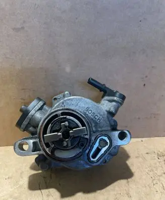 Peugeot 508 RXH Vacuum pump 9684786780