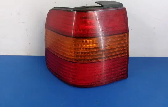 Volkswagen PASSAT B4 Rear/tail lights 3A5945111