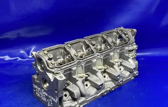Suzuki Grand Vitara II Engine head 167731A 1751