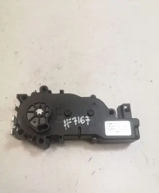 Mercedes-Benz C W204 Tailgate boot lock/latch motor A2047500060