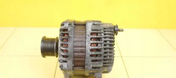 Nissan Juke I F15 Generator/alternator 23100BV80A 28SP26