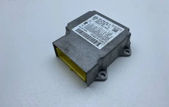 Audi Q3 8U Airbag control unit/module 8U0959655A 5WK44779